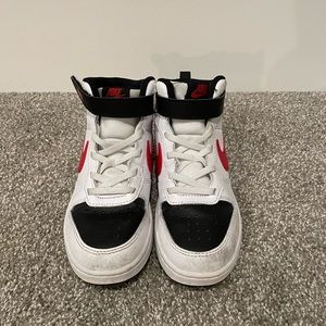 Court Borough Mid 2 youth size 1.5 worn a handful of times